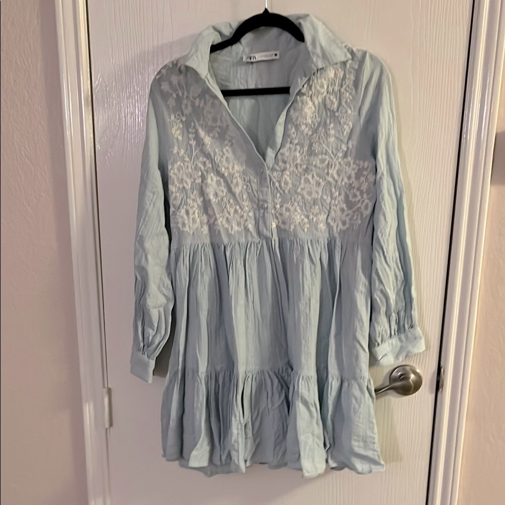 Zara light blue embroidered dress. Sz L